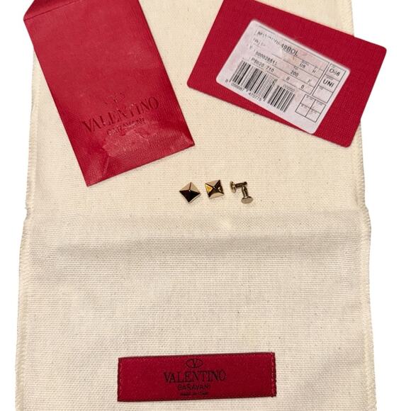 Valentino Yellow Studded Wallet with dust bag/box/extra studs. COA included - Picture 7 of 8